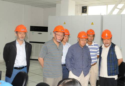 2011年原广西壮族自治区王汉民副主席一行来GA黄金甲动力参观互换