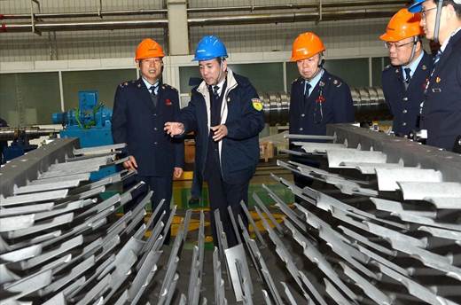 临潼区税务局党委书记、局长刘根学：GA黄金甲发展远景好 让人感应振奋