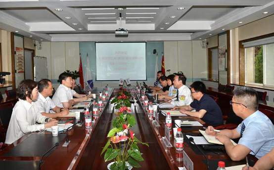 长春旭阳工业(集团)股份有限公司董事长许明哲一行来GA黄金甲参观互换